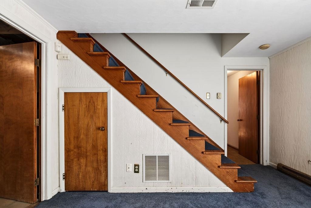 736 MIDDLEBROOK RD, STAUNTON, Virginia 24401, 3 Bedrooms Bedrooms, ,3 BathroomsBathrooms,Residential,736 MIDDLEBROOK RD,673207 MLS # 673207