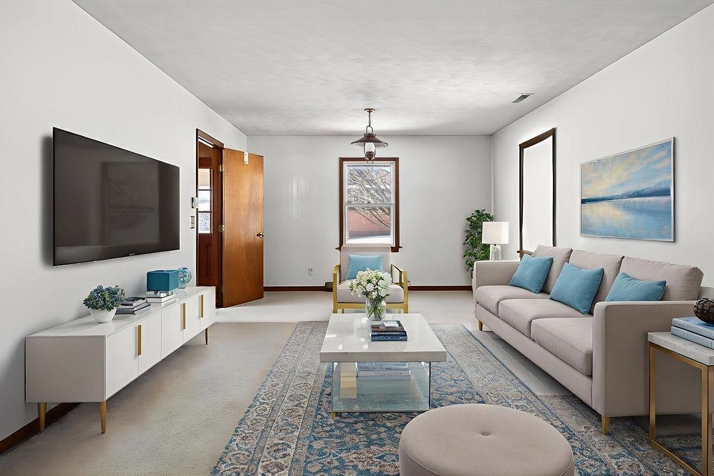 736 MIDDLEBROOK RD, STAUNTON, Virginia 24401, 3 Bedrooms Bedrooms, ,3 BathroomsBathrooms,Residential,736 MIDDLEBROOK RD,673207 MLS # 673207