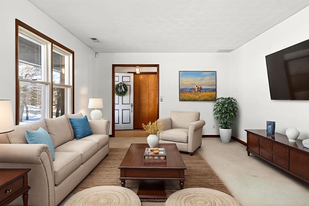 736 MIDDLEBROOK RD, STAUNTON, Virginia 24401, 3 Bedrooms Bedrooms, ,3 BathroomsBathrooms,Residential,736 MIDDLEBROOK RD,673207 MLS # 673207