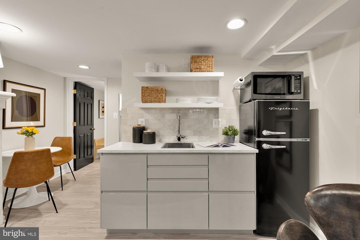 1411 5TH ST NW, WASHINGTON, District Of Columbia 20001, 4 Bedrooms Bedrooms, ,3 BathroomsBathrooms,Residential,For sale,1411 5TH ST NW,DCDC2240540 MLS # DCDC2240540