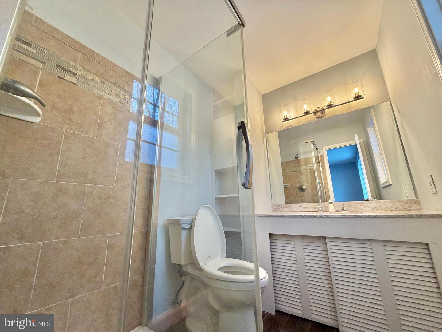 4962 SABRA LN, ANNANDALE, Virginia 22003, 5 Bedrooms Bedrooms, ,3 BathroomsBathrooms,Residential,For sale,4962 SABRA LN,VAFX2286722 MLS # VAFX2286722