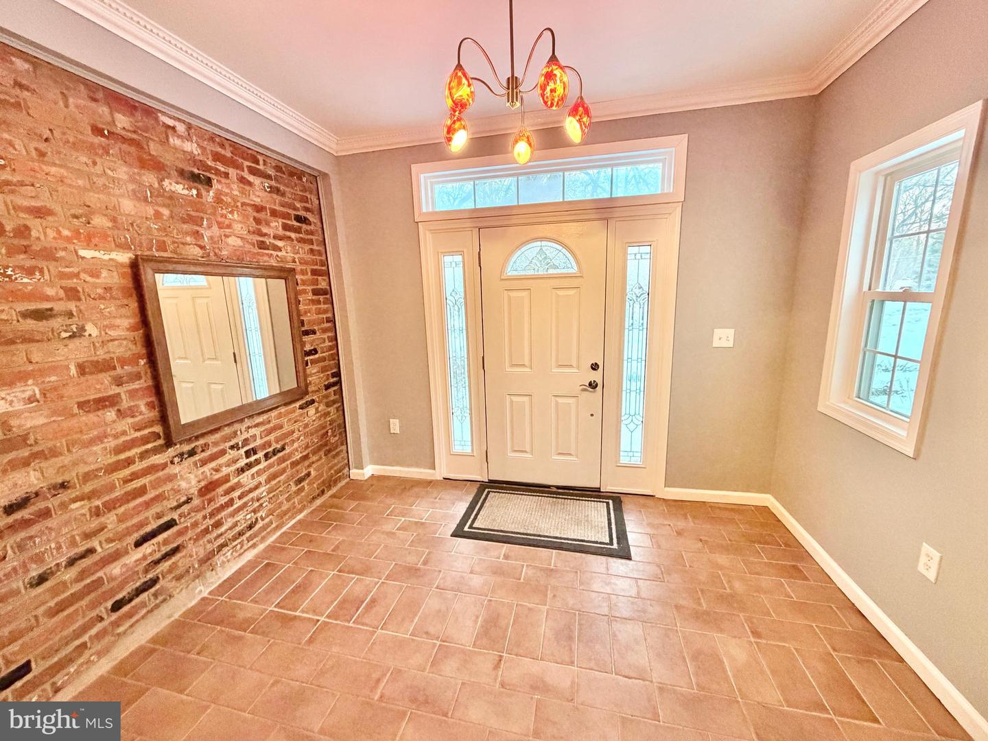 4962 SABRA LN, ANNANDALE, Virginia 22003, 5 Bedrooms Bedrooms, ,3 BathroomsBathrooms,Residential,For sale,4962 SABRA LN,VAFX2286722 MLS # VAFX2286722