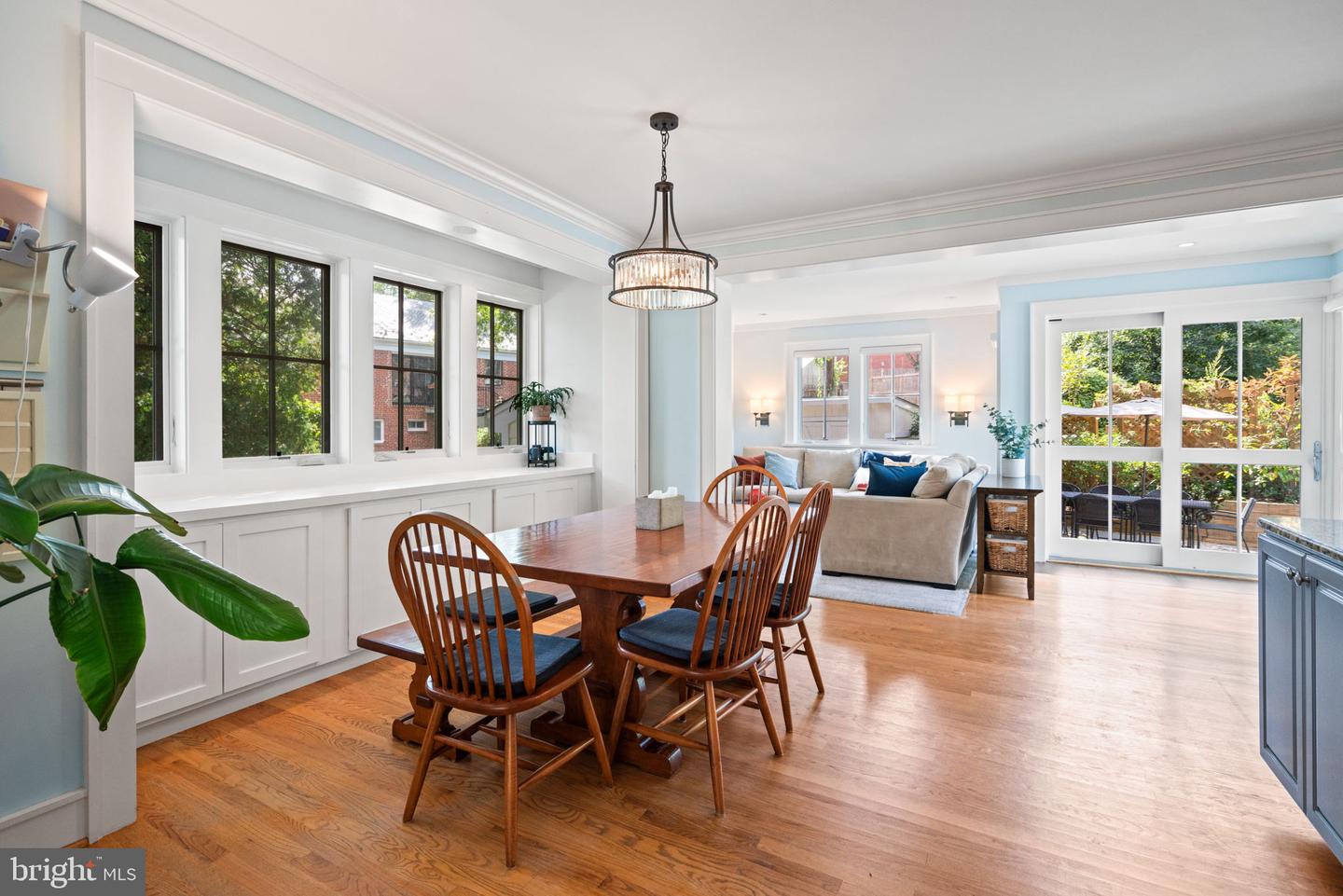 5191 LINNEAN TER NW, WASHINGTON, District Of Columbia 20008, 4 Bedrooms Bedrooms, 12 Rooms Rooms,3 BathroomsBathrooms,Residential,For sale,5191 LINNEAN TER NW,DCDC2242464 MLS # DCDC2242464