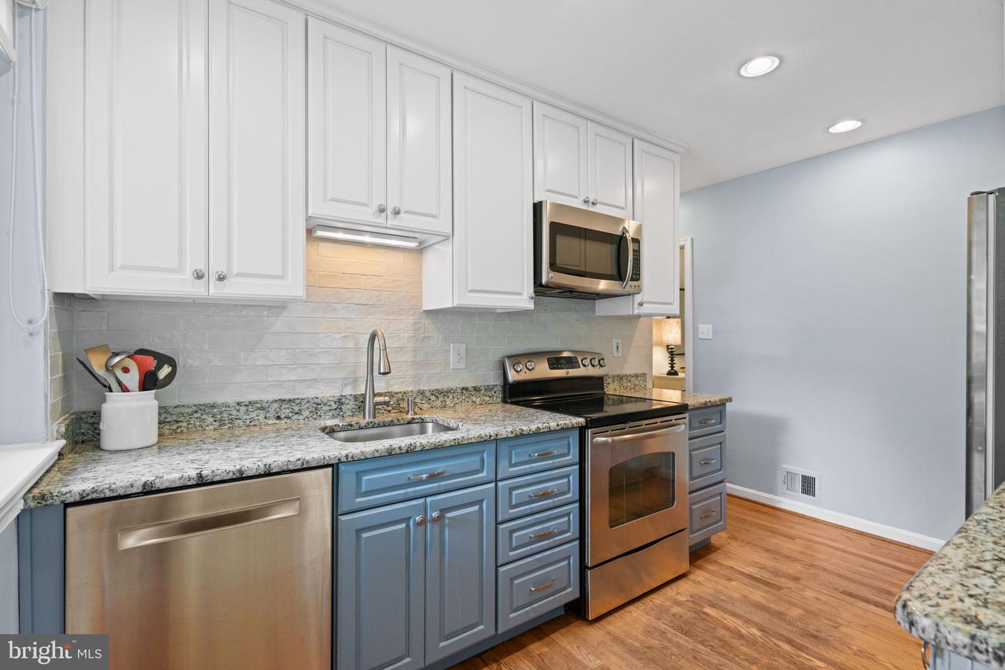 5191 LINNEAN TER NW, WASHINGTON, District Of Columbia 20008, 4 Bedrooms Bedrooms, 12 Rooms Rooms,3 BathroomsBathrooms,Residential,For sale,5191 LINNEAN TER NW,DCDC2242464 MLS # DCDC2242464