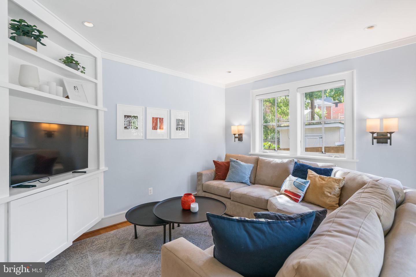 5191 LINNEAN TER NW, WASHINGTON, District Of Columbia 20008, 4 Bedrooms Bedrooms, 12 Rooms Rooms,3 BathroomsBathrooms,Residential,For sale,5191 LINNEAN TER NW,DCDC2242464 MLS # DCDC2242464