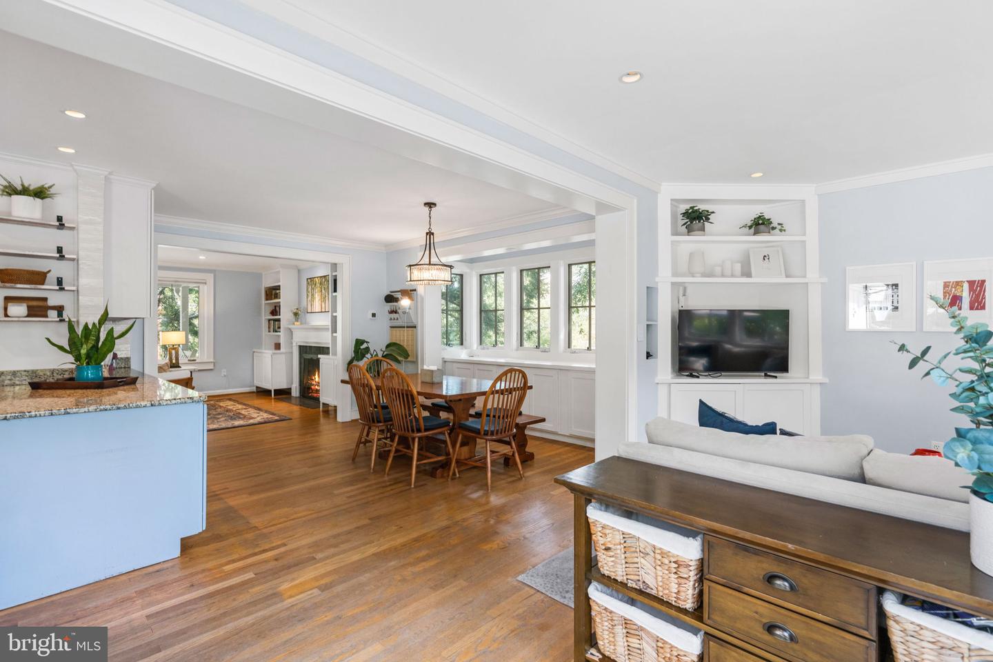 5191 LINNEAN TER NW, WASHINGTON, District Of Columbia 20008, 4 Bedrooms Bedrooms, 12 Rooms Rooms,3 BathroomsBathrooms,Residential,For sale,5191 LINNEAN TER NW,DCDC2242464 MLS # DCDC2242464