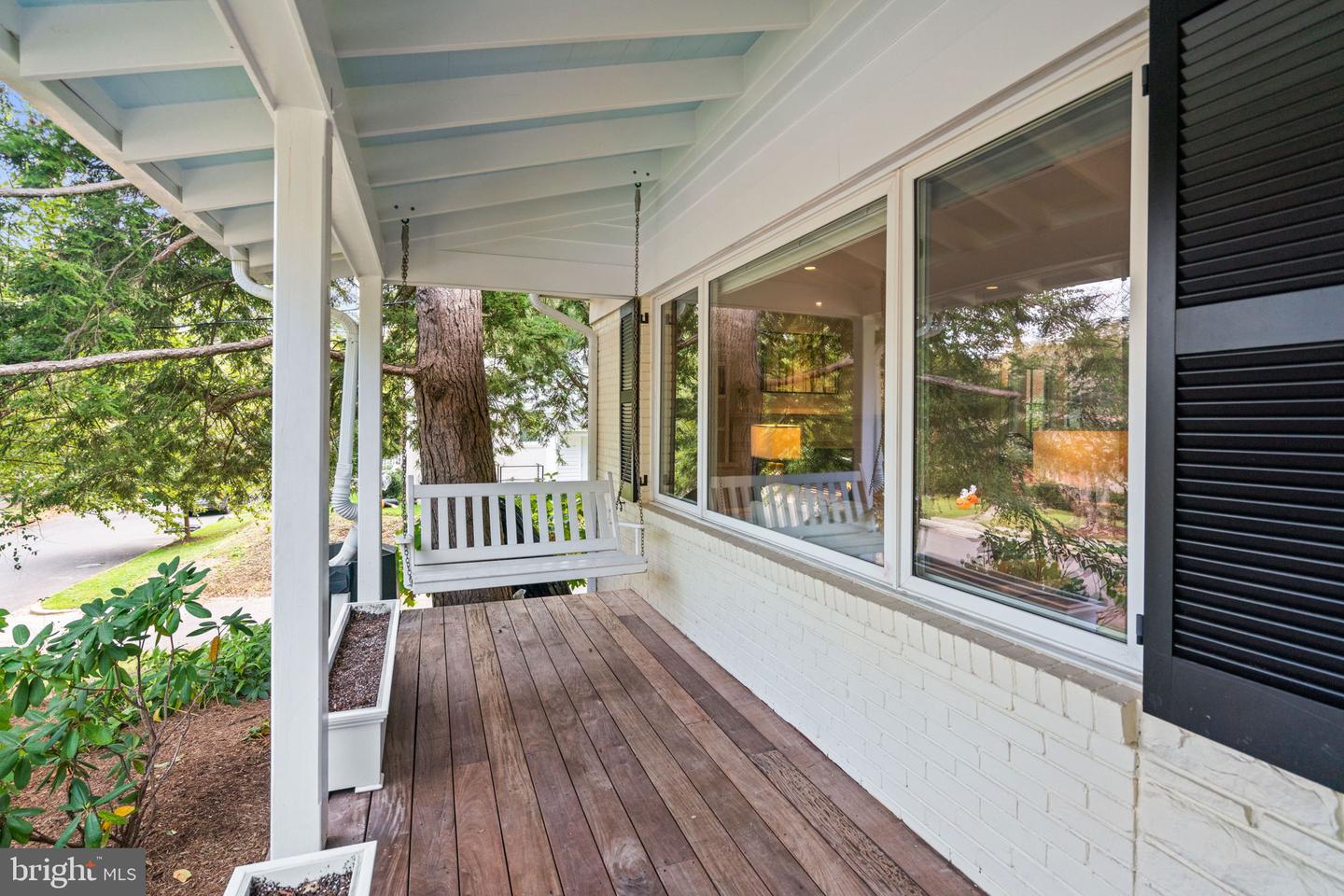 5191 LINNEAN TER NW, WASHINGTON, District Of Columbia 20008, 4 Bedrooms Bedrooms, 12 Rooms Rooms,3 BathroomsBathrooms,Residential,For sale,5191 LINNEAN TER NW,DCDC2242464 MLS # DCDC2242464