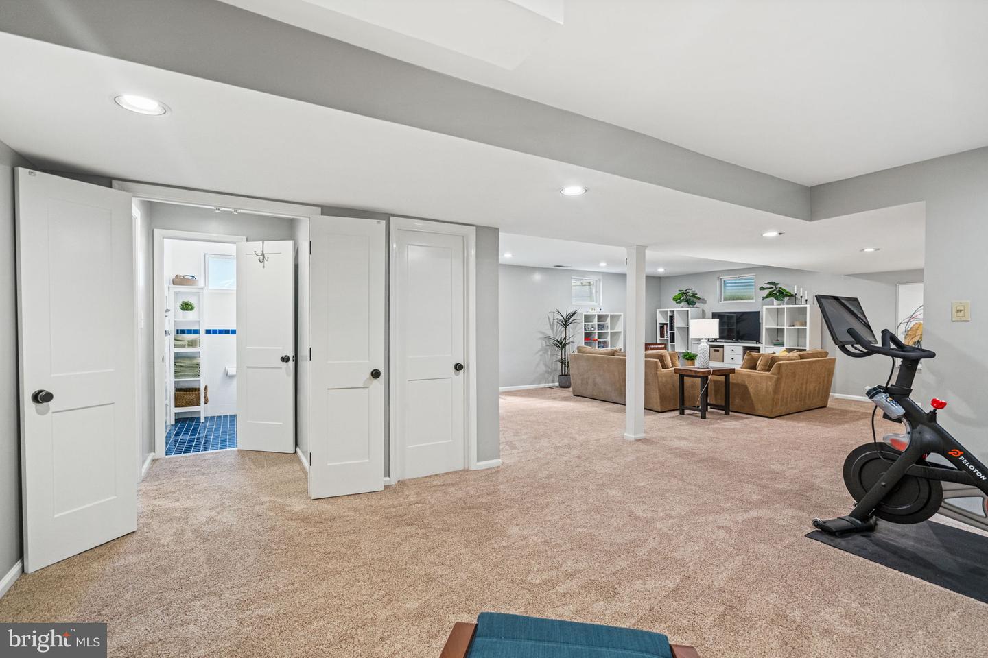 5191 LINNEAN TER NW, WASHINGTON, District Of Columbia 20008, 4 Bedrooms Bedrooms, 12 Rooms Rooms,3 BathroomsBathrooms,Residential,For sale,5191 LINNEAN TER NW,DCDC2242464 MLS # DCDC2242464