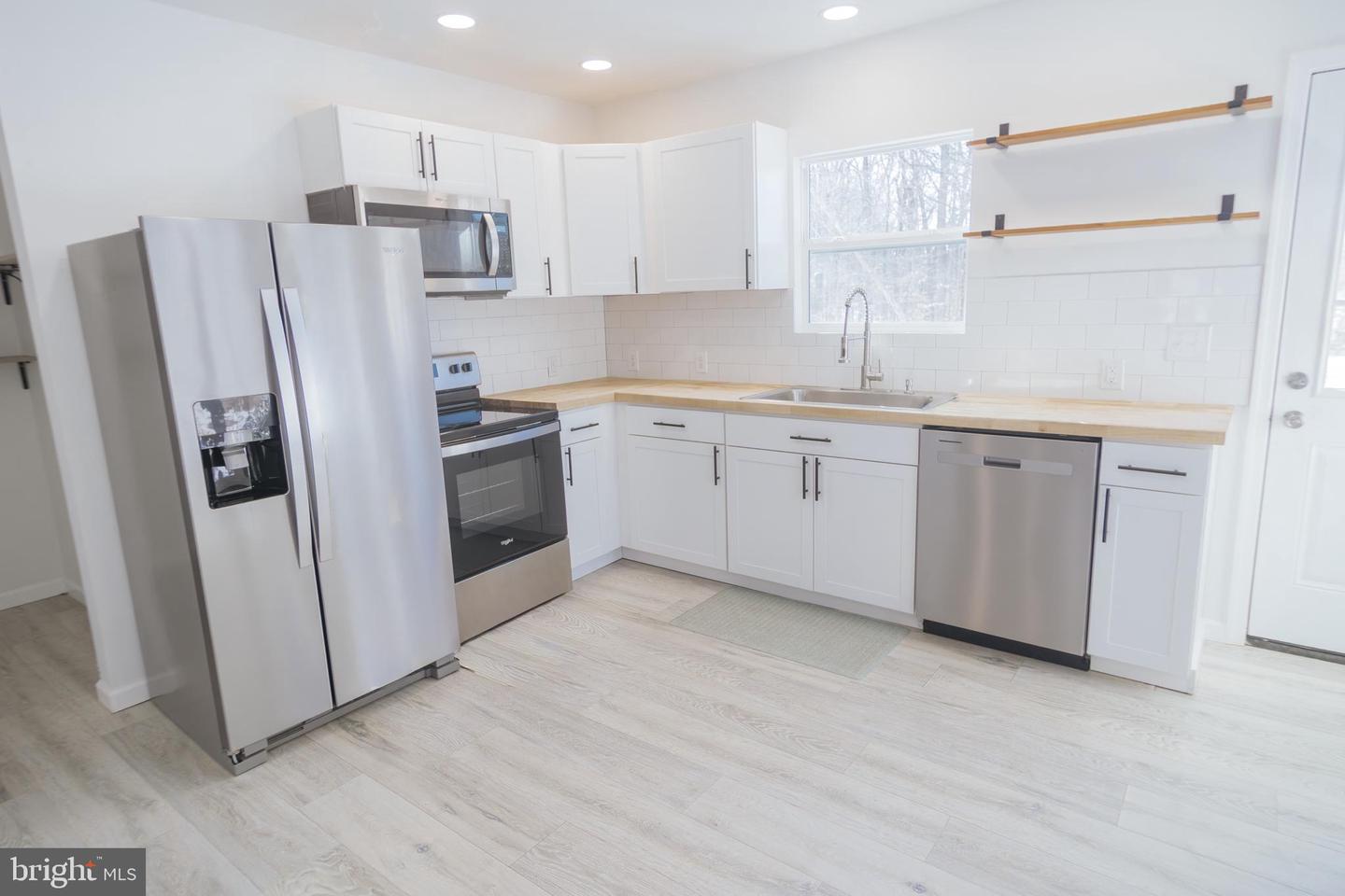 7232 ZACHARY TAYLOR HWY, UNIONVILLE, Virginia 22567, 2 Bedrooms Bedrooms, 4 Rooms Rooms,1 BathroomBathrooms,Residential,For sale,7232 ZACHARY TAYLOR HWY,VAOR2013168 MLS # VAOR2013168