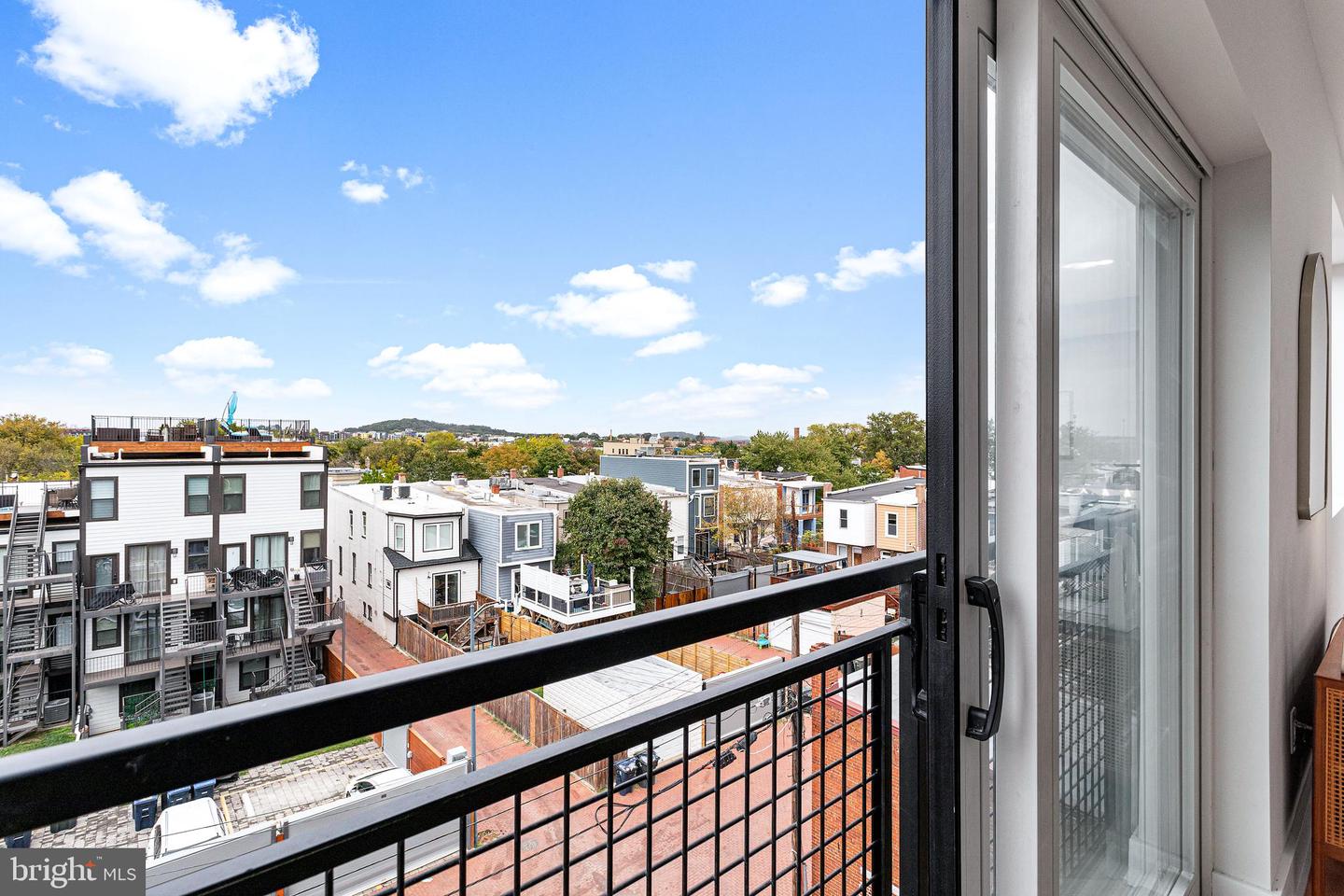 1516 EAST CAPITOL ST NE #T, WASHINGTON, District Of Columbia 20003, 2 Bedrooms Bedrooms, ,2 BathroomsBathrooms,Residential,For sale,1516 EAST CAPITOL ST NE #T,DCDC2244206 MLS # DCDC2244206
