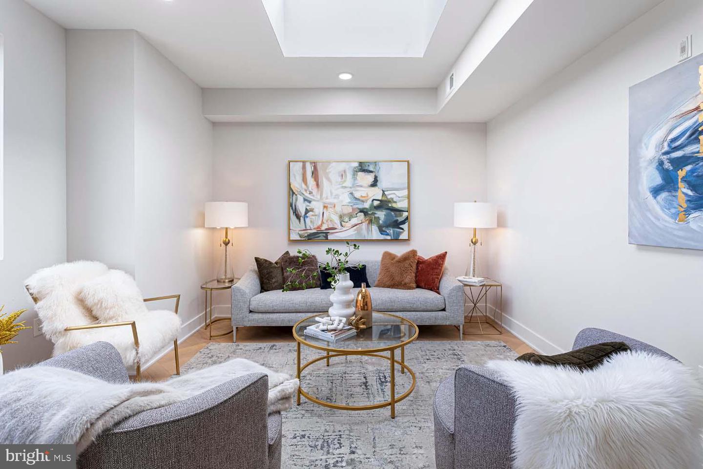 1516 EAST CAPITOL ST NE #T, WASHINGTON, District Of Columbia 20003, 2 Bedrooms Bedrooms, ,2 BathroomsBathrooms,Residential,For sale,1516 EAST CAPITOL ST NE #T,DCDC2244206 MLS # DCDC2244206