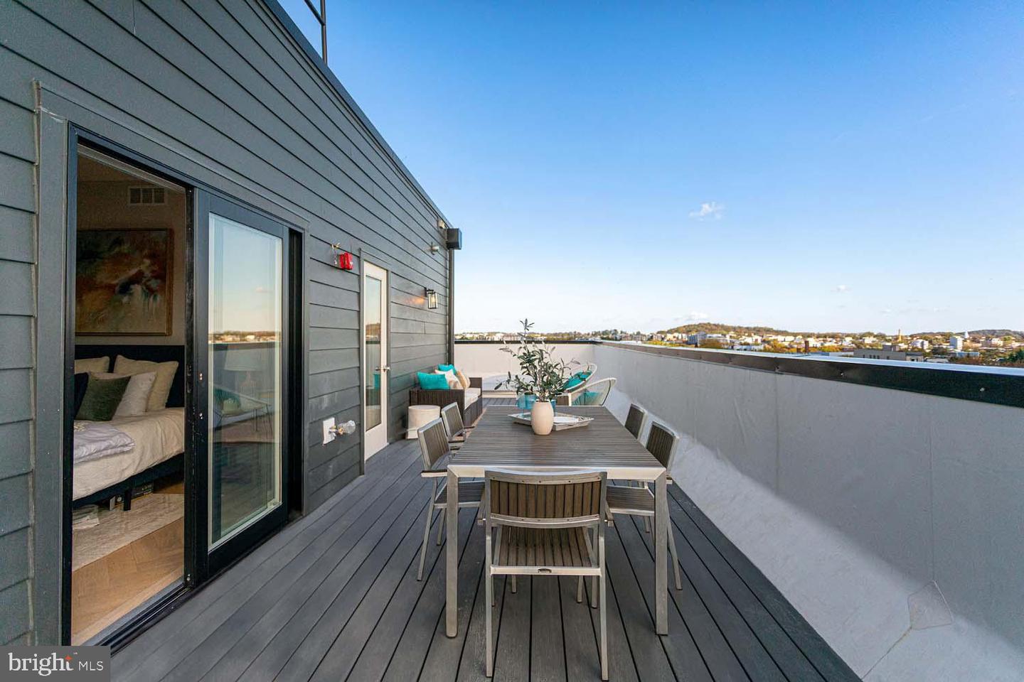 1516 EAST CAPITOL ST NE #T, WASHINGTON, District Of Columbia 20003, 2 Bedrooms Bedrooms, ,2 BathroomsBathrooms,Residential,For sale,1516 EAST CAPITOL ST NE #T,DCDC2244206 MLS # DCDC2244206