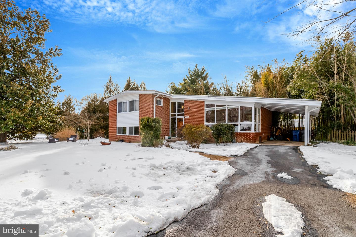 8904 CAMFIELD DR, ALEXANDRIA, Virginia 22308, 4 Bedrooms Bedrooms, ,2 BathroomsBathrooms,Residential,For sale,8904 CAMFIELD DR,VAFX2288508 MLS # VAFX2288508