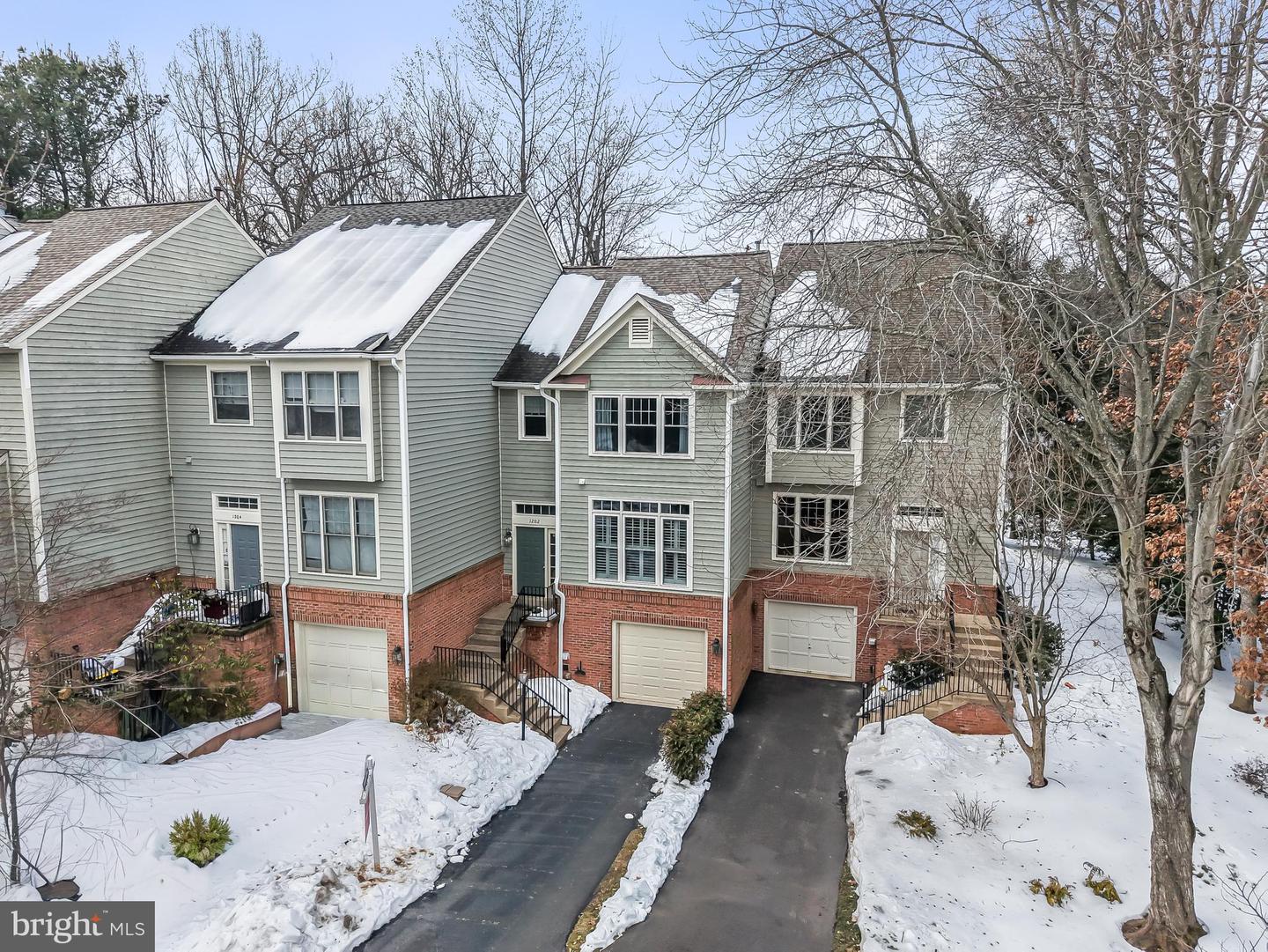 1202 WEATHERSTONE CT, RESTON, Virginia 20194, 3 Bedrooms Bedrooms, ,2 BathroomsBathrooms,Residential,For sale,1202 WEATHERSTONE CT,VAFX2288642 MLS # VAFX2288642
