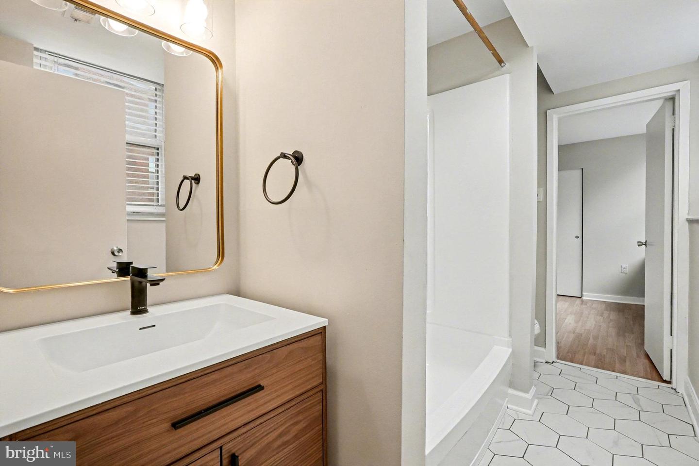 66 NEW YORK AVE NW #206, WASHINGTON, District Of Columbia 20001, 1 Bedroom Bedrooms, ,1 BathroomBathrooms,Residential,For sale,66 NEW YORK AVE NW #206,DCDC2244388 MLS # DCDC2244388