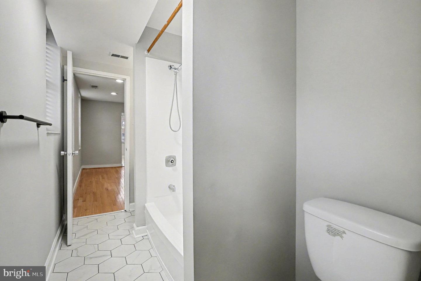 66 NEW YORK AVE NW #206, WASHINGTON, District Of Columbia 20001, 1 Bedroom Bedrooms, ,1 BathroomBathrooms,Residential,For sale,66 NEW YORK AVE NW #206,DCDC2244388 MLS # DCDC2244388
