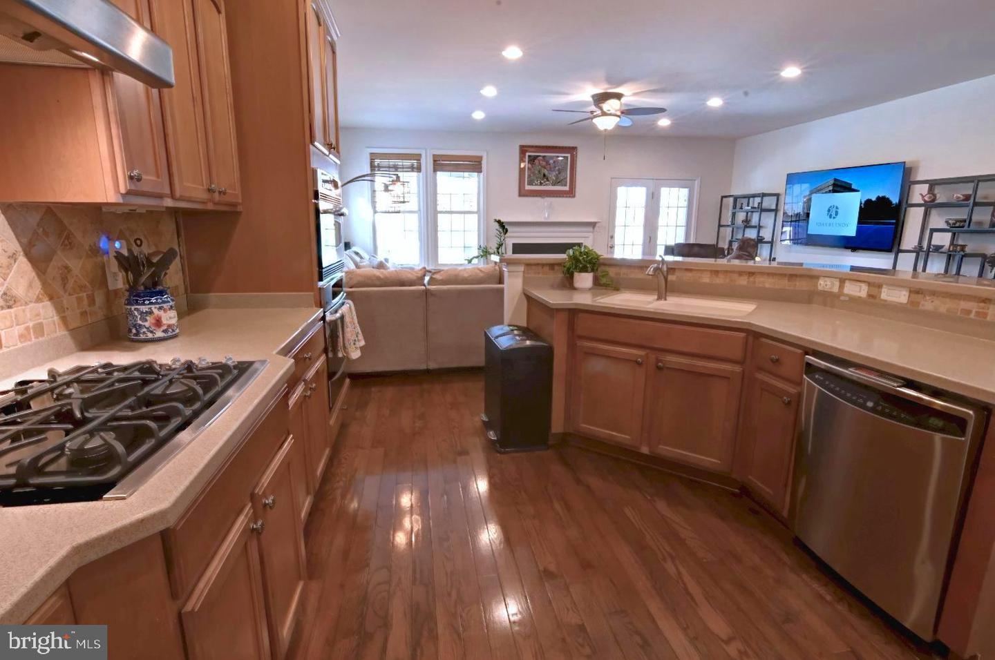 13170 TRIPLE CROWN LOOP, GAINESVILLE, Virginia 20155, 3 Bedrooms Bedrooms, ,3 BathroomsBathrooms,Residential,For sale,13170 TRIPLE CROWN LOOP,VAPW2111916 MLS # VAPW2111916