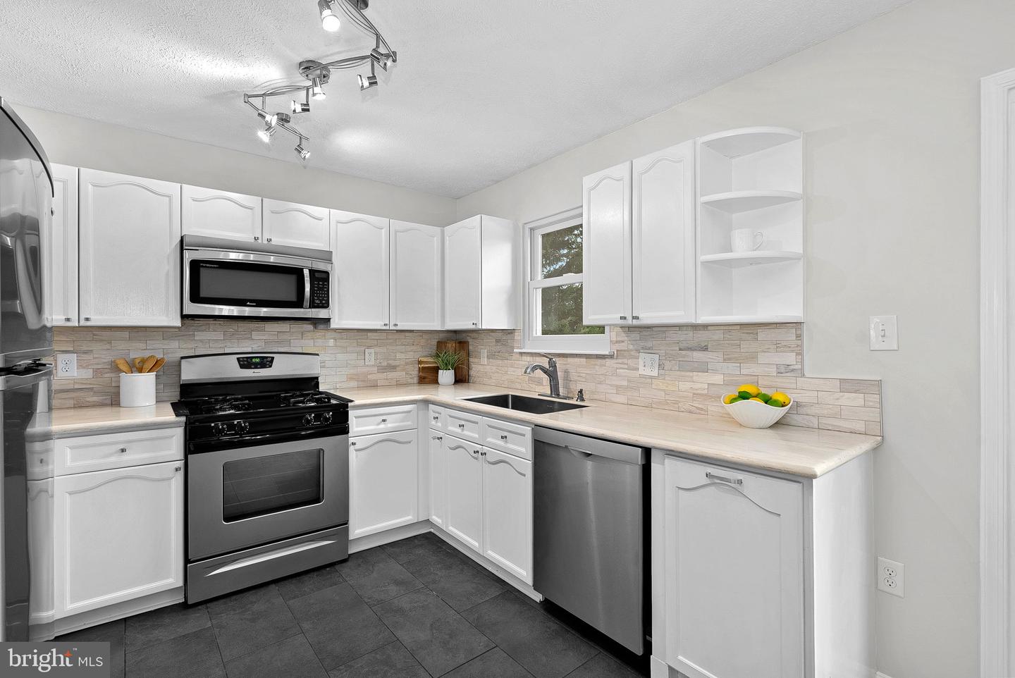 20718 APOLLO TER, ASHBURN, Virginia 20147, 3 Bedrooms Bedrooms, ,2 BathroomsBathrooms,Residential,For sale,20718 APOLLO TER,VALO2115272 MLS # VALO2115272