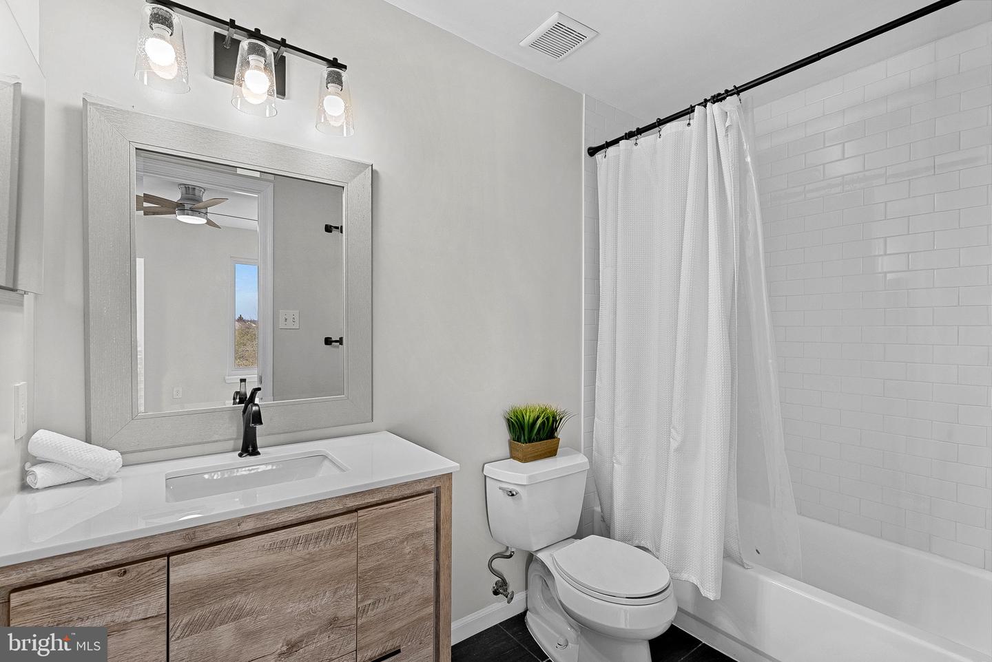 20718 APOLLO TER, ASHBURN, Virginia 20147, 3 Bedrooms Bedrooms, ,2 BathroomsBathrooms,Residential,For sale,20718 APOLLO TER,VALO2115272 MLS # VALO2115272