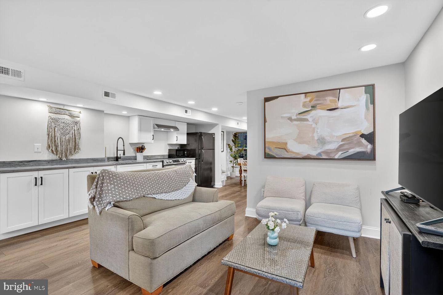 1316 FLORIDA AVE NW, WASHINGTON, District Of Columbia 20009, 4 Bedrooms Bedrooms, 8 Rooms Rooms,3 BathroomsBathrooms,Residential,For sale,1316 FLORIDA AVE NW,DCDC2244898 MLS # DCDC2244898