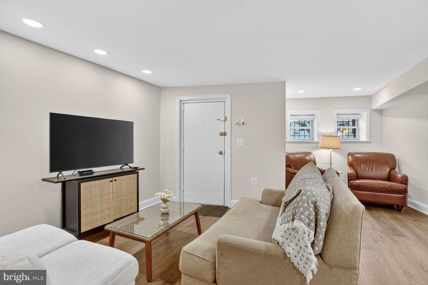 1316 FLORIDA AVE NW, WASHINGTON, District Of Columbia 20009, 4 Bedrooms Bedrooms, 8 Rooms Rooms,3 BathroomsBathrooms,Residential,For sale,1316 FLORIDA AVE NW,DCDC2244898 MLS # DCDC2244898