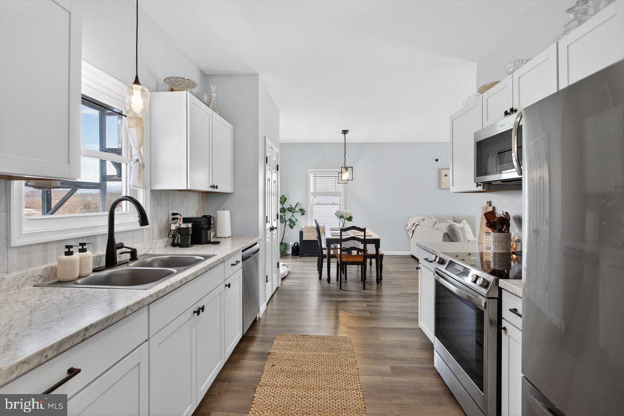 16805 E SPRING AVE, ELKTON, Virginia 22827, 3 Bedrooms Bedrooms, ,2 BathroomsBathrooms,Residential,For sale,16805 E SPRING AVE,VARO2002842 MLS # VARO2002842