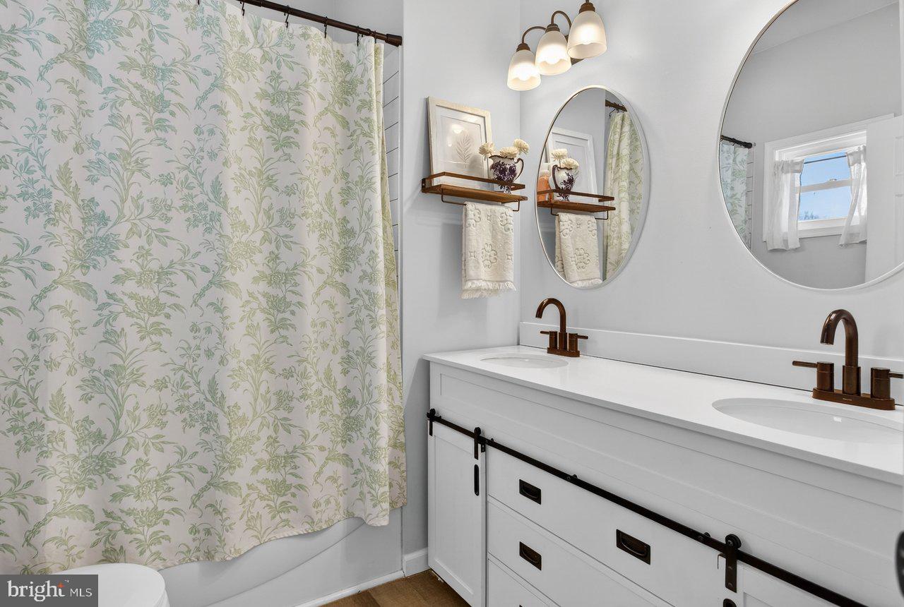 16805 E SPRING AVE, ELKTON, Virginia 22827, 3 Bedrooms Bedrooms, ,2 BathroomsBathrooms,Residential,For sale,16805 E SPRING AVE,VARO2002842 MLS # VARO2002842