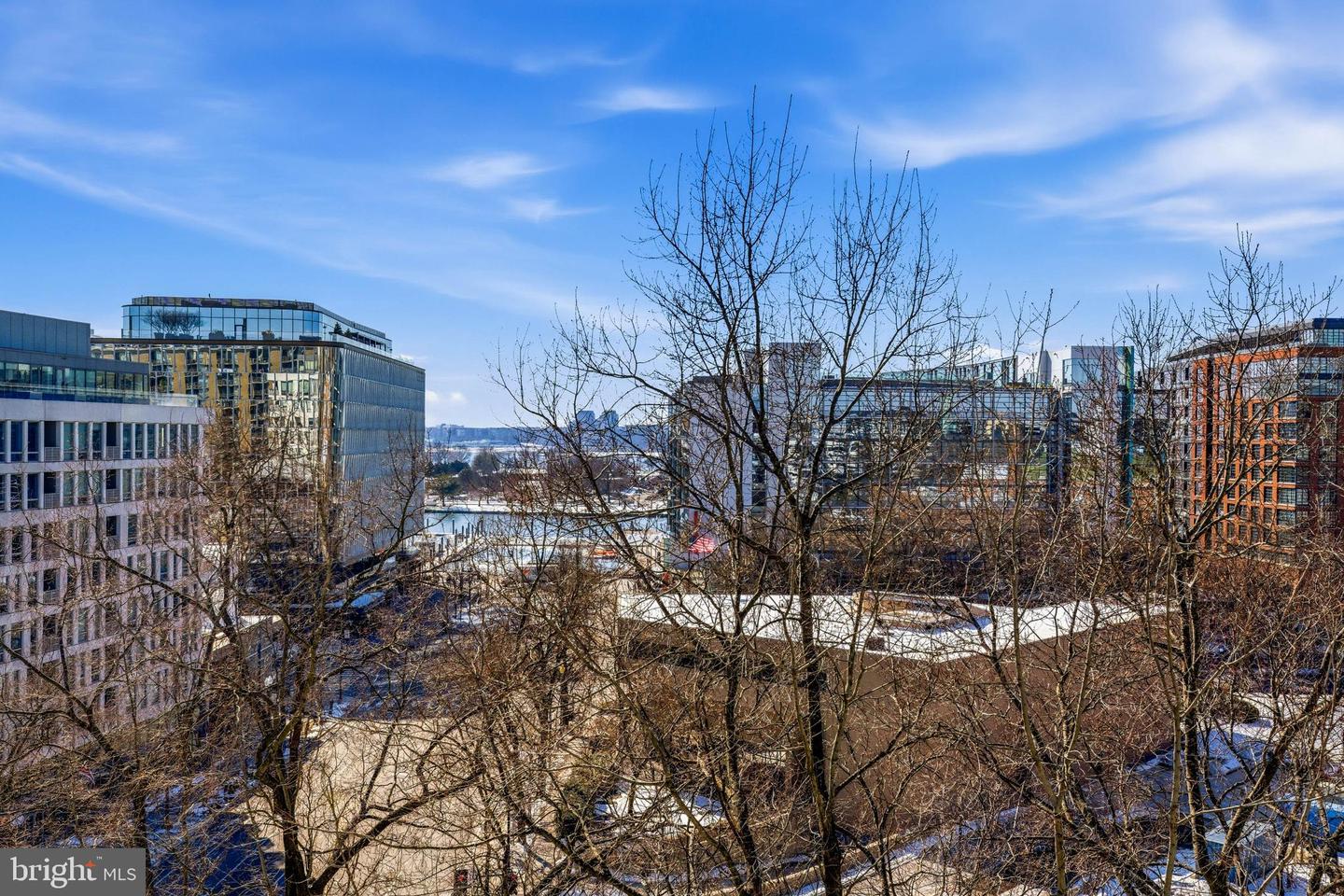 700 7TH ST SW #826, WASHINGTON, District Of Columbia 20024, 1 Bedroom Bedrooms, 4 Rooms Rooms,1 BathroomBathrooms,Residential,For sale,700 7TH ST SW #826,DCDC2245020 MLS # DCDC2245020