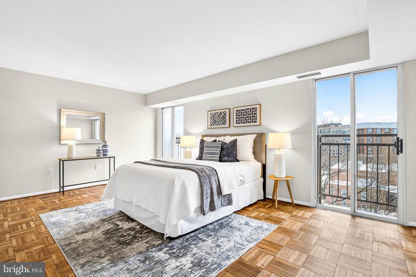 700 7TH ST SW #826, WASHINGTON, District Of Columbia 20024, 1 Bedroom Bedrooms, 4 Rooms Rooms,1 BathroomBathrooms,Residential,For sale,700 7TH ST SW #826,DCDC2245020 MLS # DCDC2245020