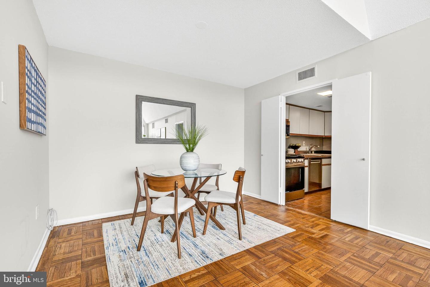 700 7TH ST SW #826, WASHINGTON, District Of Columbia 20024, 1 Bedroom Bedrooms, 4 Rooms Rooms,1 BathroomBathrooms,Residential,For sale,700 7TH ST SW #826,DCDC2245020 MLS # DCDC2245020