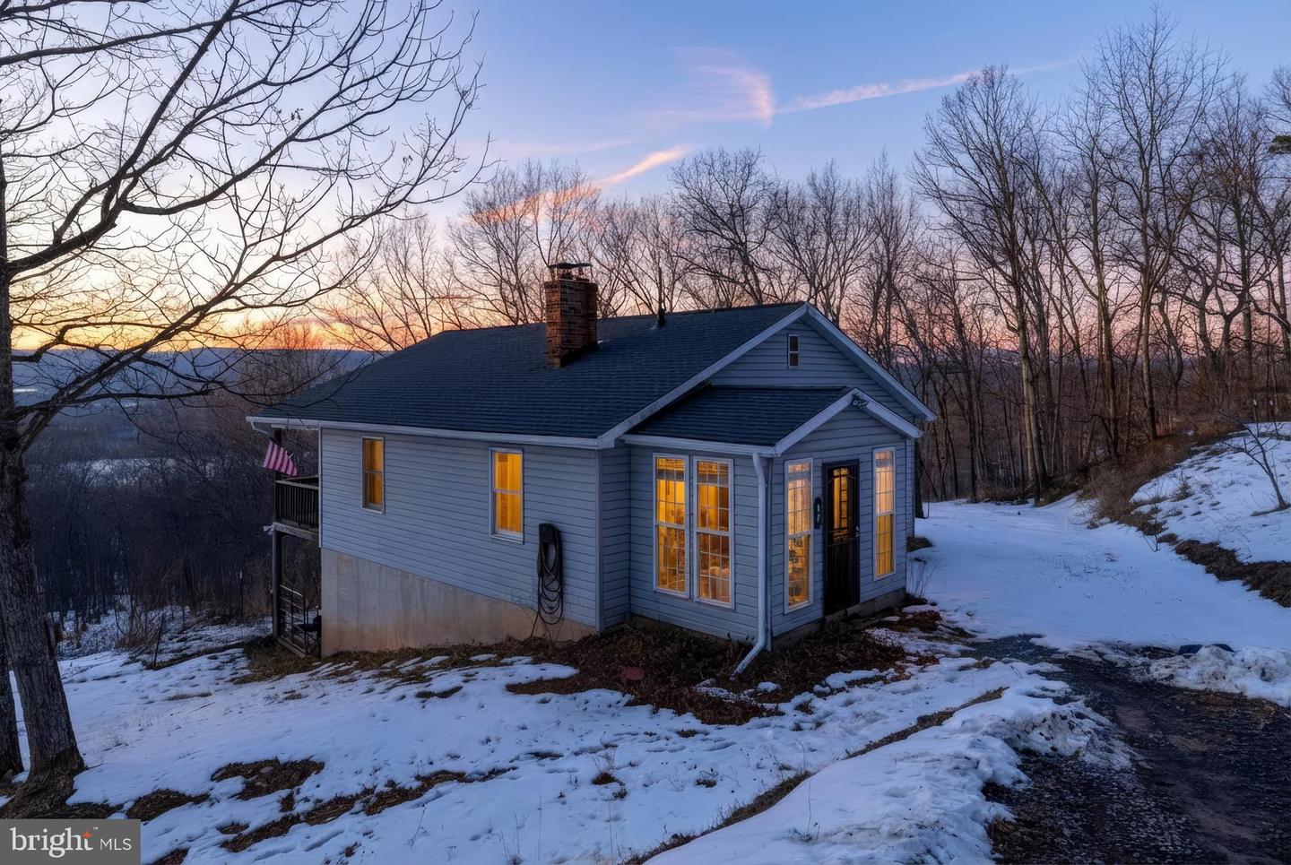 99 LAUREL LN, FORT VALLEY, Virginia 22652, 3 Bedrooms Bedrooms, ,1 BathroomBathrooms,Residential,For sale,99 LAUREL LN,VASH2013530 MLS # VASH2013530