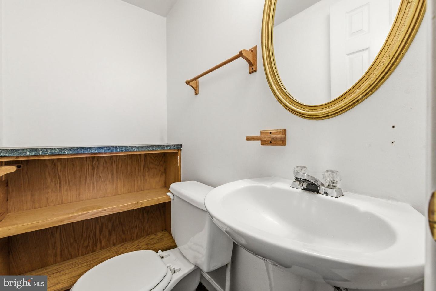 99 LAUREL LN, FORT VALLEY, Virginia 22652, 3 Bedrooms Bedrooms, ,1 BathroomBathrooms,Residential,For sale,99 LAUREL LN,VASH2013530 MLS # VASH2013530