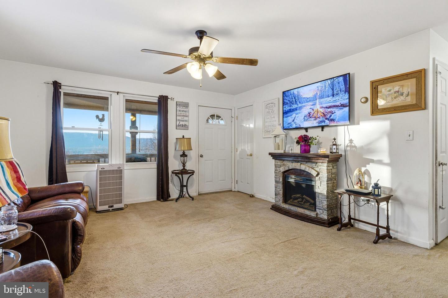 99 LAUREL LN, FORT VALLEY, Virginia 22652, 3 Bedrooms Bedrooms, ,1 BathroomBathrooms,Residential,For sale,99 LAUREL LN,VASH2013530 MLS # VASH2013530