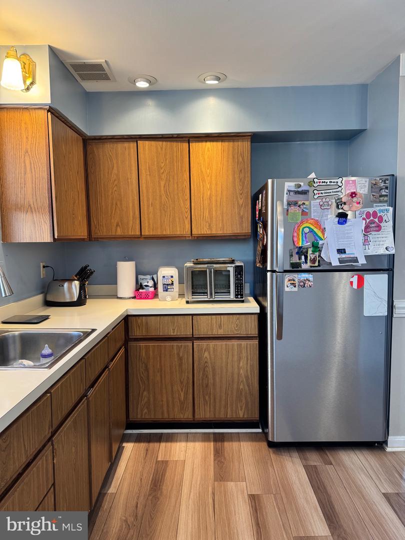 8332 MAUZY SQUARE, MARSHALL, Virginia 20115, 2 Bedrooms Bedrooms, ,2 BathroomsBathrooms,Residential,For sale,8332 MAUZY SQUARE,VAFQ2020466 MLS # VAFQ2020466