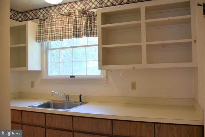 8332 MAUZY SQUARE, MARSHALL, Virginia 20115, 2 Bedrooms Bedrooms, ,2 BathroomsBathrooms,Residential,For sale,8332 MAUZY SQUARE,VAFQ2020466 MLS # VAFQ2020466