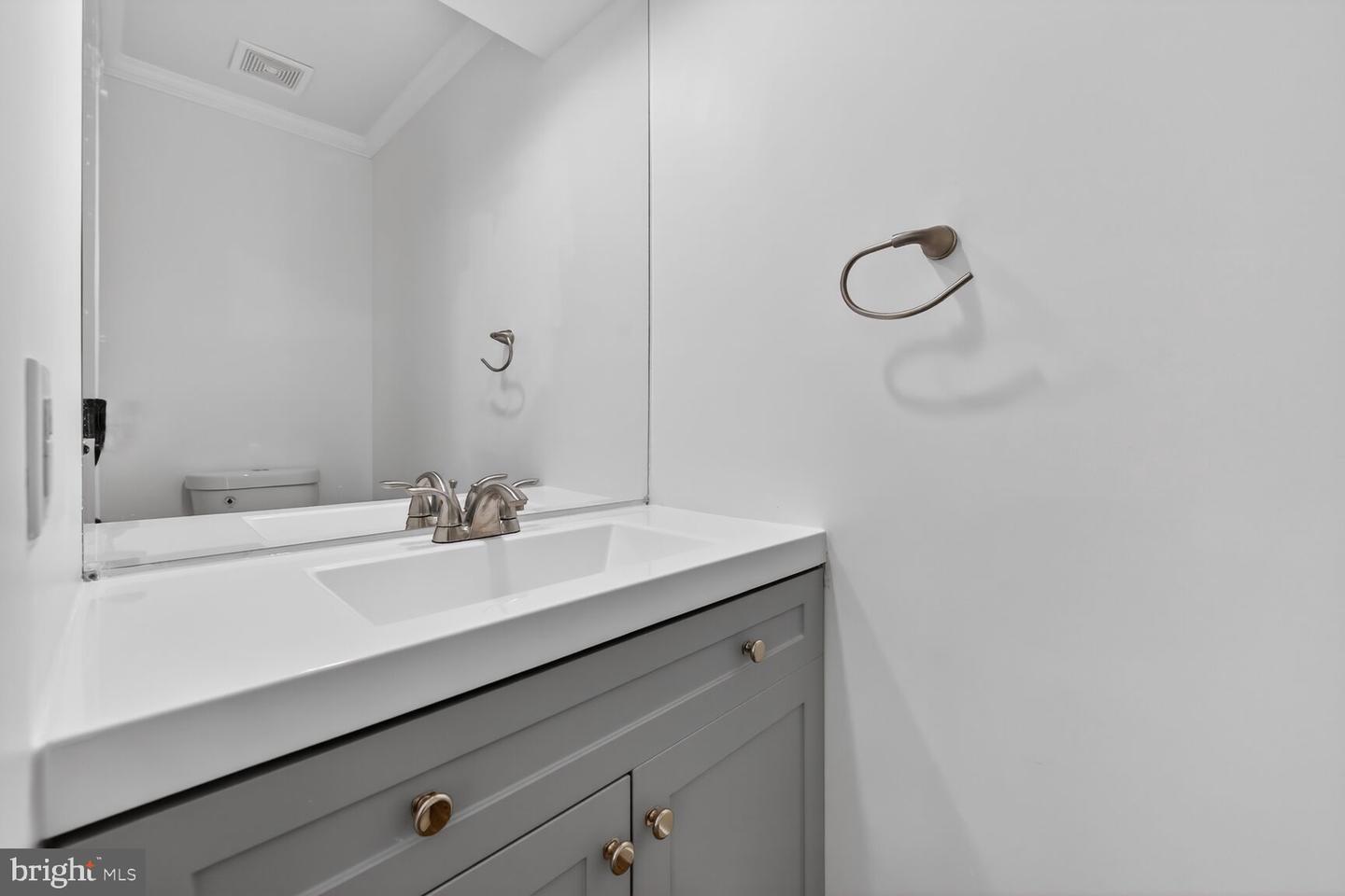 45544 WHITCOMB SQ, STERLING, Virginia 20166, 4 Bedrooms Bedrooms, ,3 BathroomsBathrooms,Residential,For sale,45544 WHITCOMB SQ,VALO2115396 MLS # VALO2115396