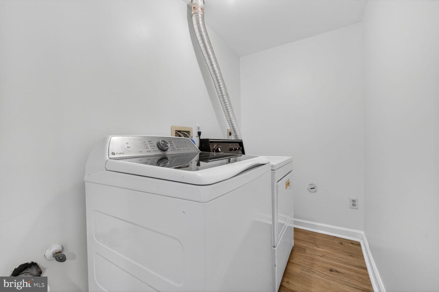 45544 WHITCOMB SQ, STERLING, Virginia 20166, 4 Bedrooms Bedrooms, ,3 BathroomsBathrooms,Residential,For sale,45544 WHITCOMB SQ,VALO2115396 MLS # VALO2115396