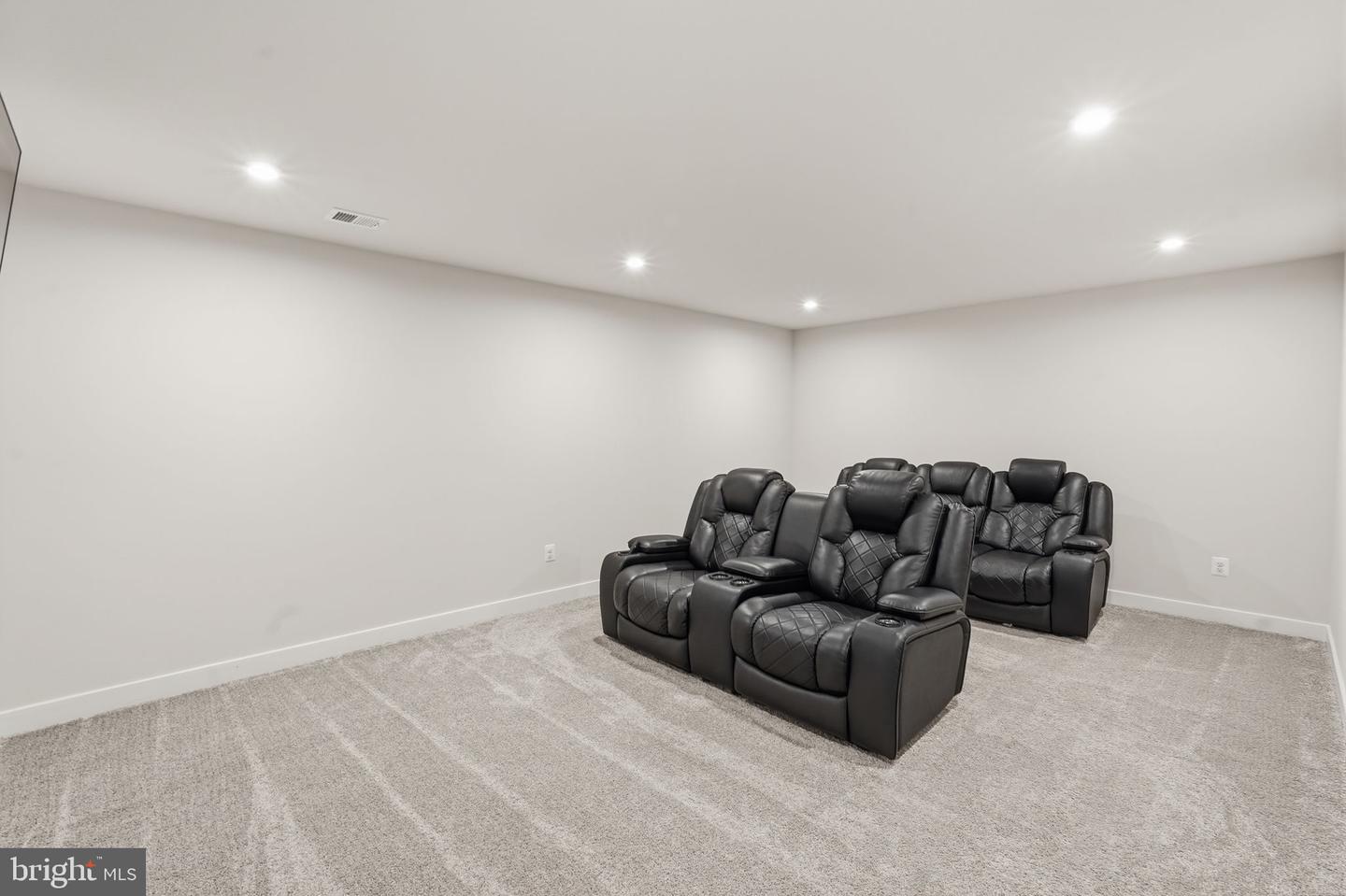 6530 BOB WHITE DR, WARRENTON, Virginia 20187, 6 Bedrooms Bedrooms, ,4 BathroomsBathrooms,Residential,For sale,6530 BOB WHITE DR,VAFQ2020482 MLS # VAFQ2020482