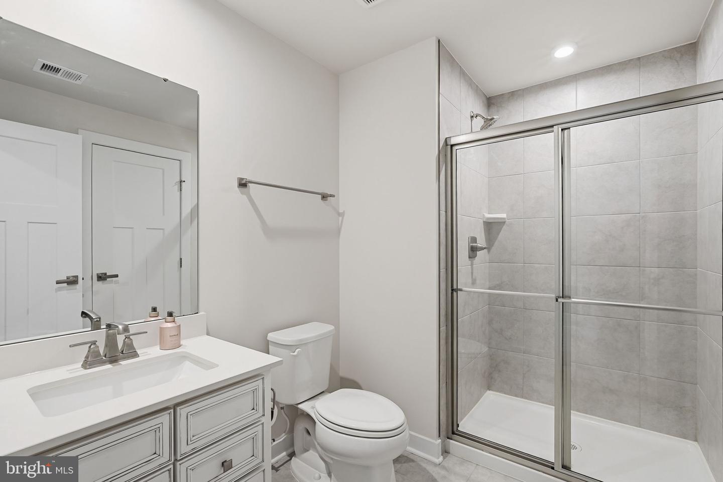 6530 BOB WHITE DR, WARRENTON, Virginia 20187, 6 Bedrooms Bedrooms, ,4 BathroomsBathrooms,Residential,For sale,6530 BOB WHITE DR,VAFQ2020482 MLS # VAFQ2020482