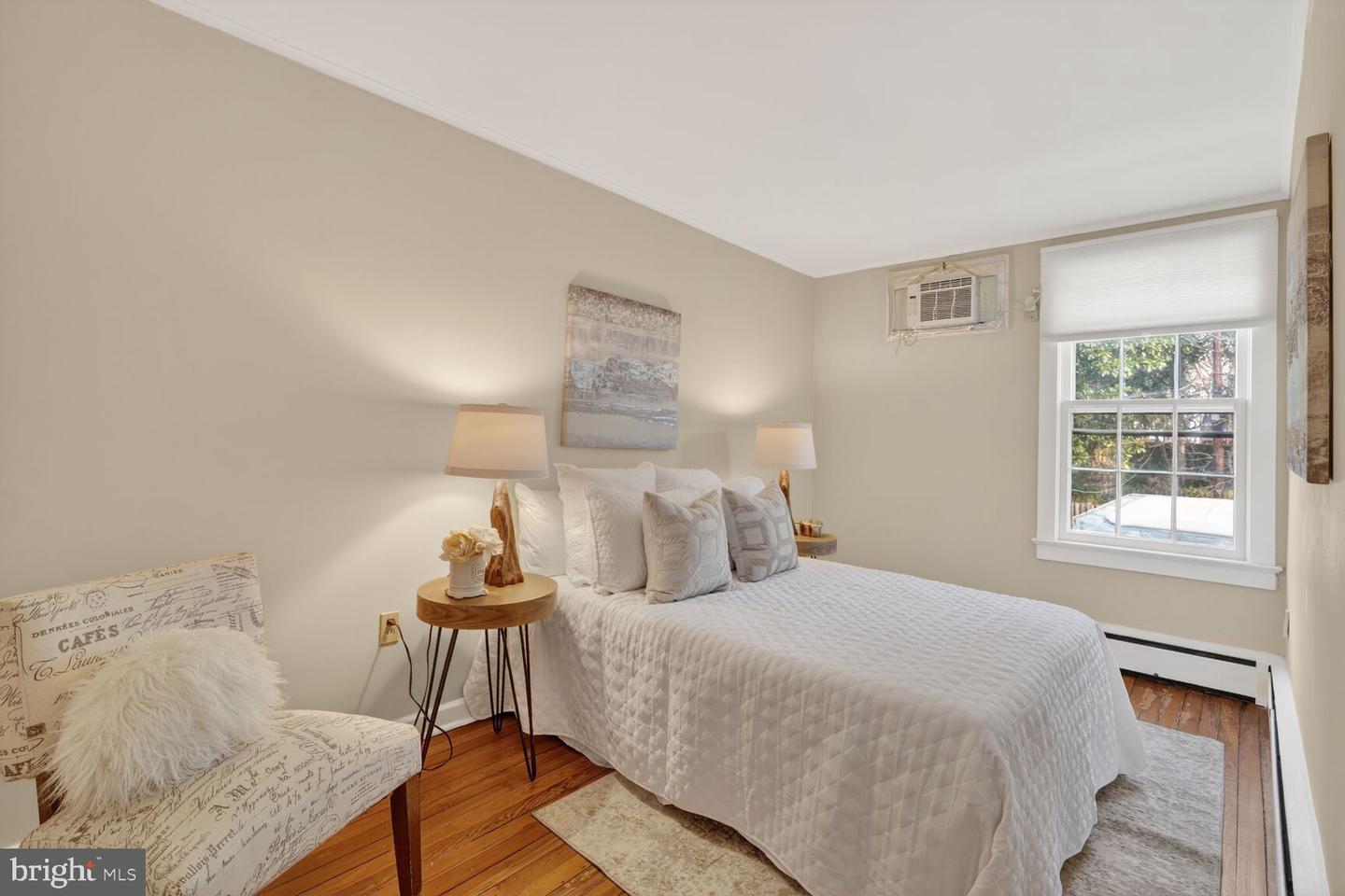 3413 Q ST NW, WASHINGTON, District Of Columbia 20007, 2 Bedrooms Bedrooms, ,1 BathroomBathrooms,Residential,For sale,3413 Q ST NW,DCDC2245160 MLS # DCDC2245160