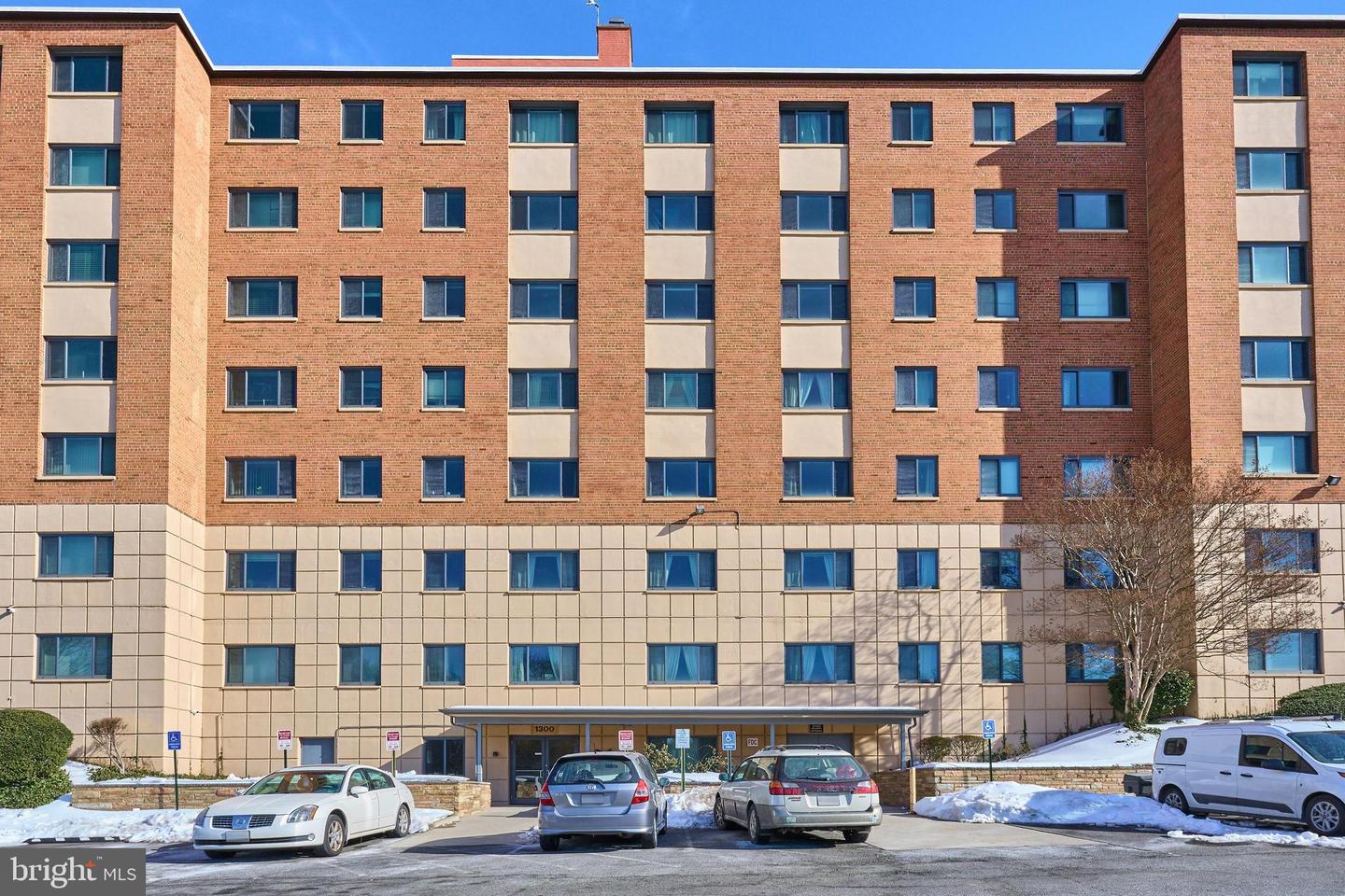 1300 S ARLINGTON RIDGE RD #504, ARLINGTON, Virginia 22202, 1 Bedroom Bedrooms, ,1 BathroomBathrooms,Residential,For sale,1300 S ARLINGTON RIDGE RD #504,VAAR2068638 MLS # VAAR2068638