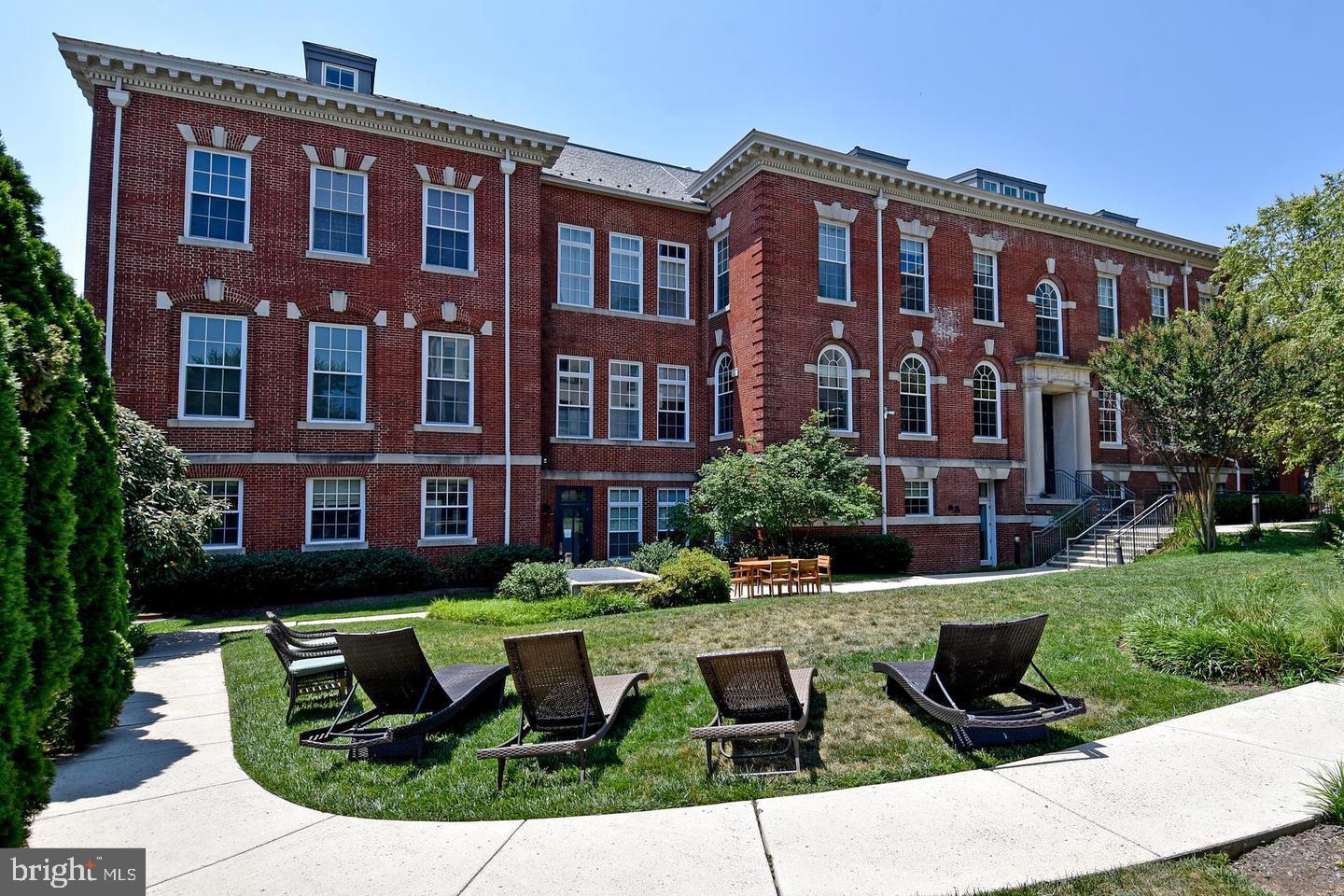 2022 FLAGLER PL NW #F102, WASHINGTON, District Of Columbia 20001, 1 Bedroom Bedrooms, 4 Rooms Rooms,1 BathroomBathrooms,Residential,For sale,2022 FLAGLER PL NW #F102,DCDC2245214 MLS # DCDC2245214