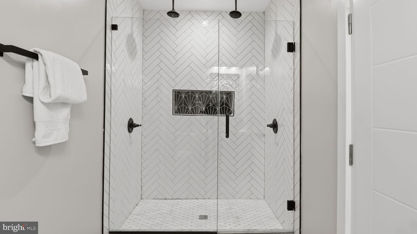 716 KEARNY ST NE #5, WASHINGTON, District Of Columbia 20017, 3 Bedrooms Bedrooms, ,2 BathroomsBathrooms,Residential,For sale,716 KEARNY ST NE #5,DCDC2245312 MLS # DCDC2245312