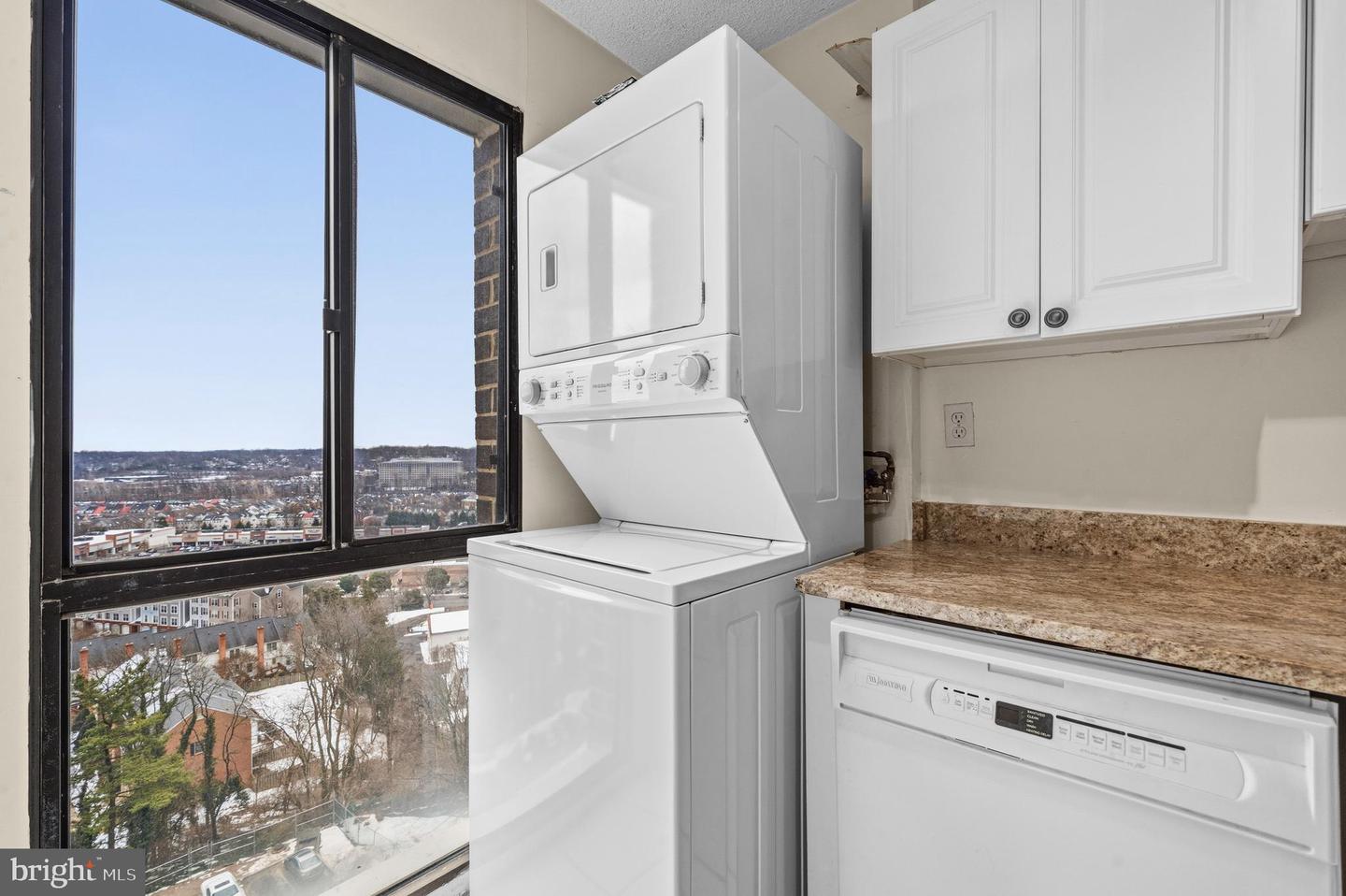 250 S REYNOLDS ST #1003, ALEXANDRIA, Virginia 22304, 2 Bedrooms Bedrooms, ,2 BathroomsBathrooms,Residential,For sale,250 S REYNOLDS ST #1003,VAAX2053970 MLS # VAAX2053970