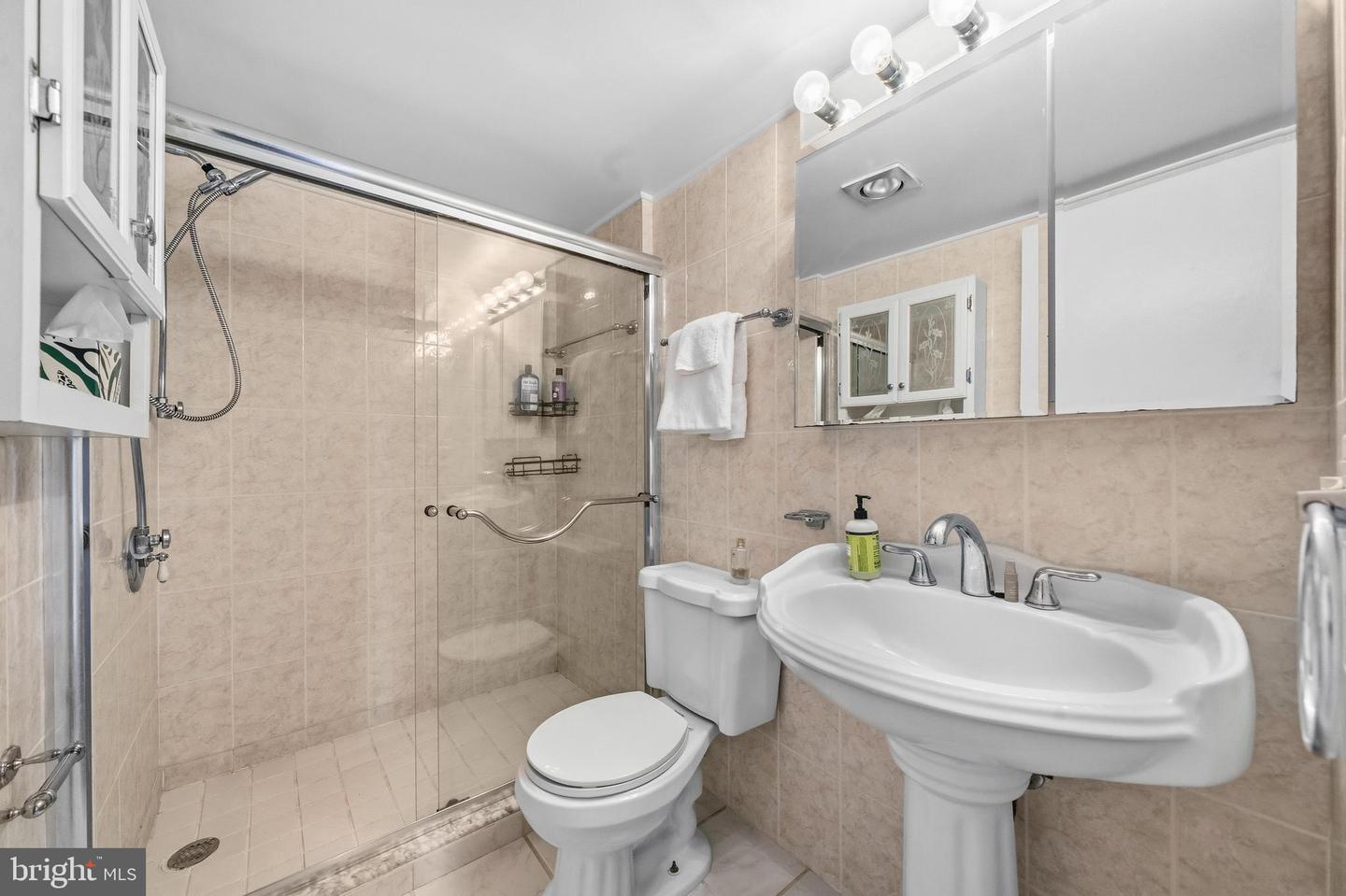 250 S REYNOLDS ST #1003, ALEXANDRIA, Virginia 22304, 2 Bedrooms Bedrooms, ,2 BathroomsBathrooms,Residential,For sale,250 S REYNOLDS ST #1003,VAAX2053970 MLS # VAAX2053970