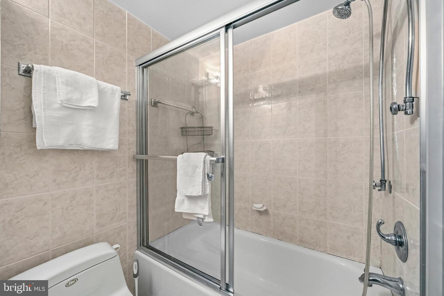 250 S REYNOLDS ST #1003, ALEXANDRIA, Virginia 22304, 2 Bedrooms Bedrooms, ,2 BathroomsBathrooms,Residential,For sale,250 S REYNOLDS ST #1003,VAAX2053970 MLS # VAAX2053970