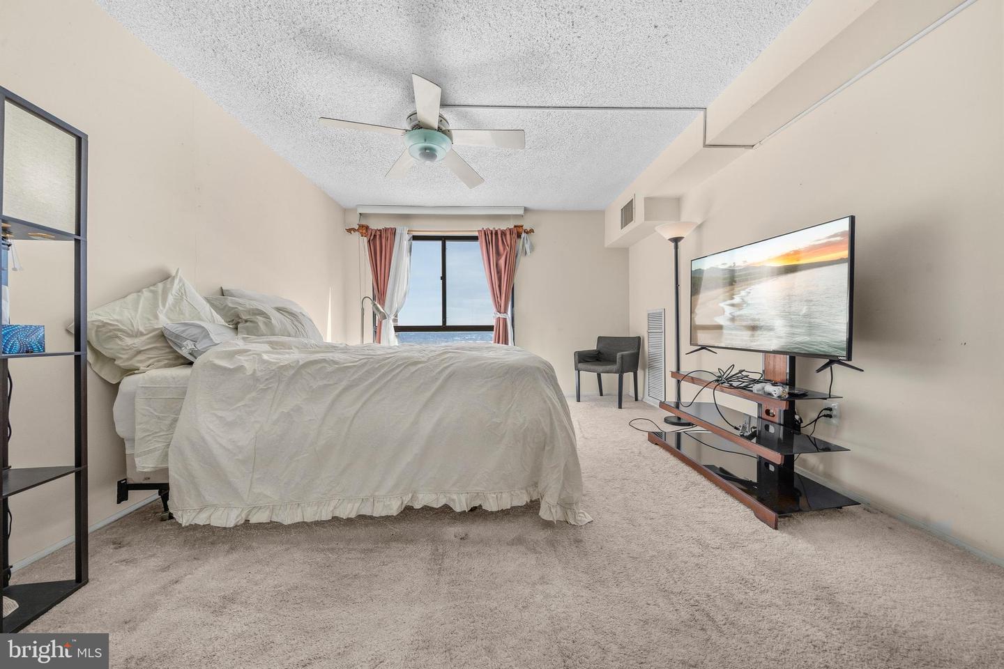 250 S REYNOLDS ST #1003, ALEXANDRIA, Virginia 22304, 2 Bedrooms Bedrooms, ,2 BathroomsBathrooms,Residential,For sale,250 S REYNOLDS ST #1003,VAAX2053970 MLS # VAAX2053970