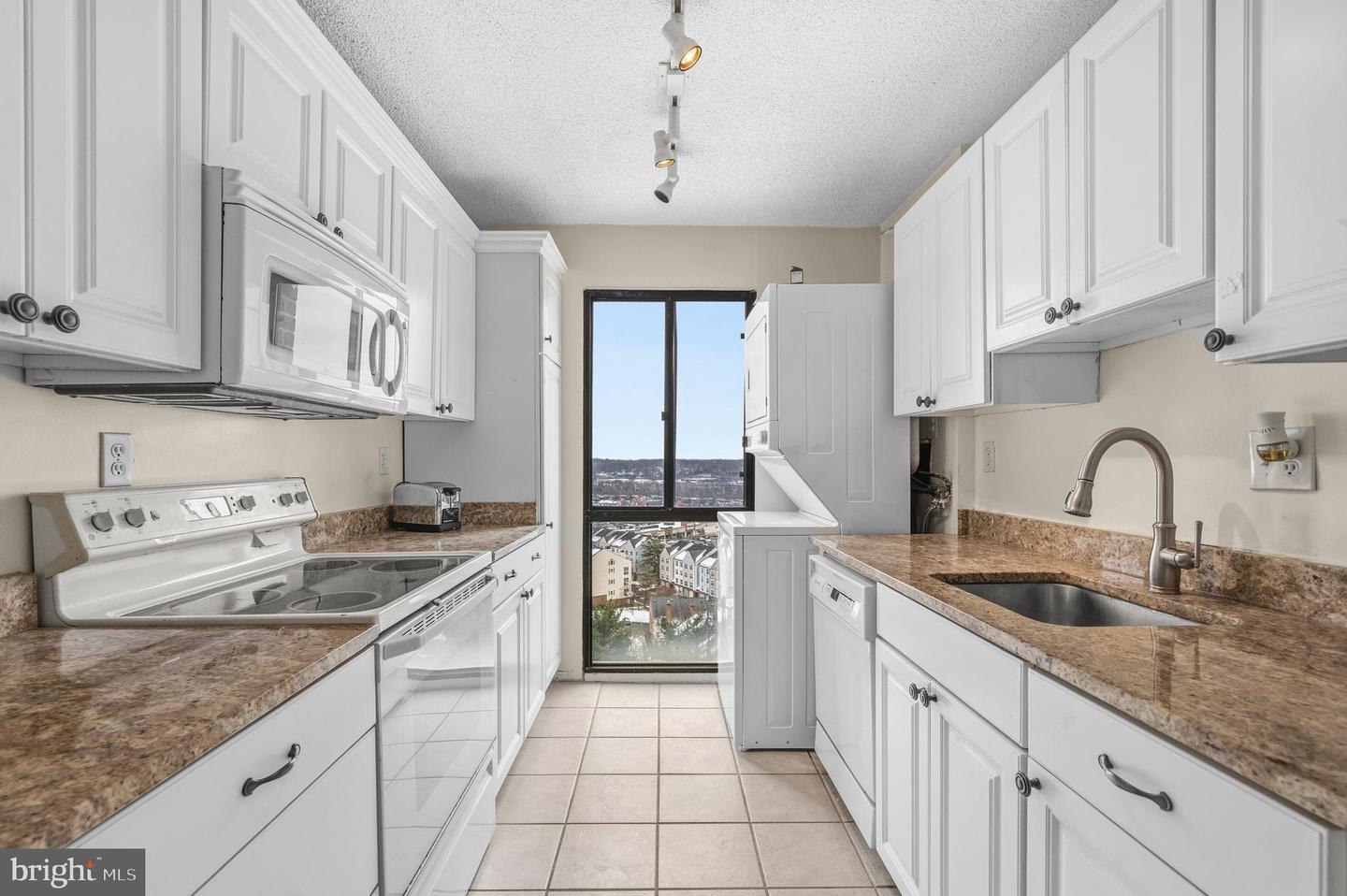 250 S REYNOLDS ST #1003, ALEXANDRIA, Virginia 22304, 2 Bedrooms Bedrooms, ,2 BathroomsBathrooms,Residential,For sale,250 S REYNOLDS ST #1003,VAAX2053970 MLS # VAAX2053970