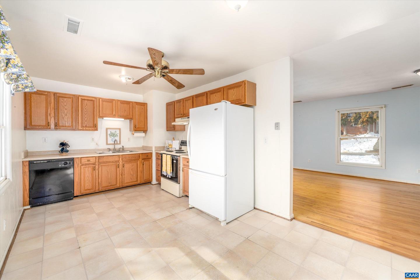 1204 HOLMES AVE, CHARLOTTESVILLE, Virginia 22901, 3 Bedrooms Bedrooms, ,2 BathroomsBathrooms,Residential,For sale,1204 HOLMES AVE,673171 MLS # 673171 1204 HOLMES AVE, CHARLOTTESVILLE, Virginia 22901, 3 Bedrooms Bedrooms, ,2 BathroomsBathrooms,Residential,For sale,1204 HOLMES AVE,673171 MLS # 673171