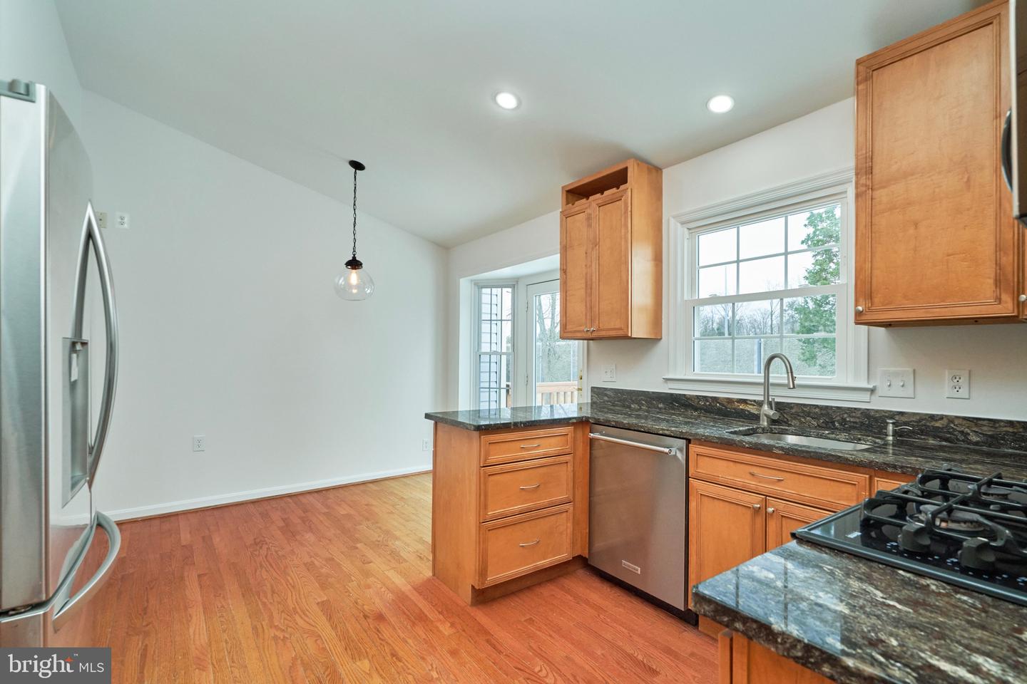 13715 EASTCLIFF CIR, CENTREVILLE, Virginia 20120, 5 Bedrooms Bedrooms, ,3 BathroomsBathrooms,Residential,For sale,13715 EASTCLIFF CIR,VAFX2290192 MLS # VAFX2290192